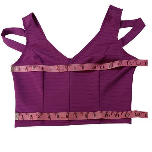 VINTAGE‎ Y2K Crop Top Size Small Purple Stretchy V-Neck Sporty - Picture 5 of 6